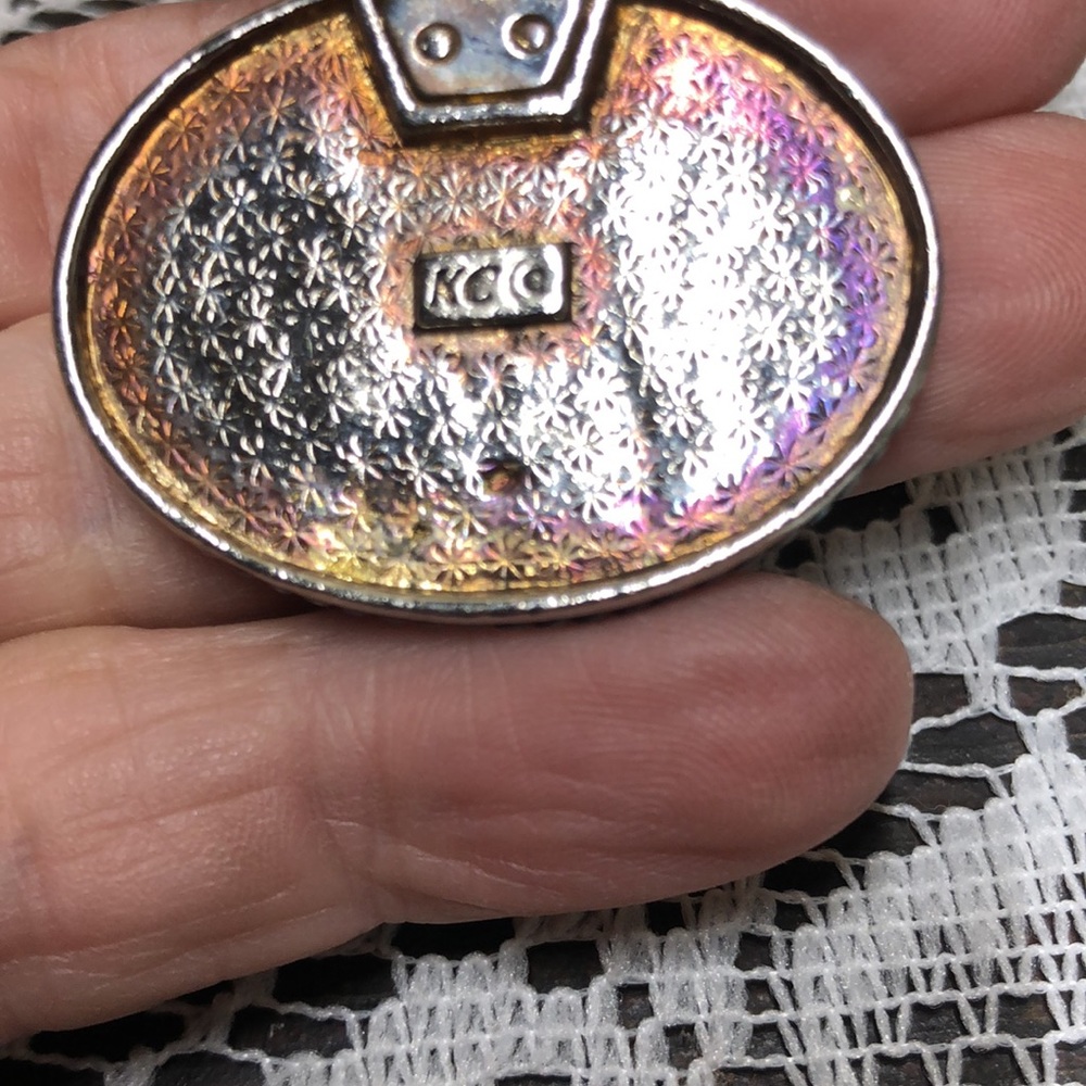 KC Pendant - Picture 3 of 4